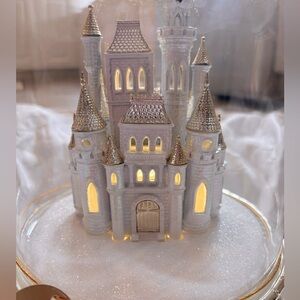 Bath & Body Works Disney Princess Castle light up 3 wick candle holder